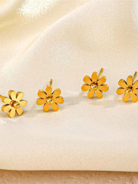 Dainty Daisy Flower Stud Earrings - view 4