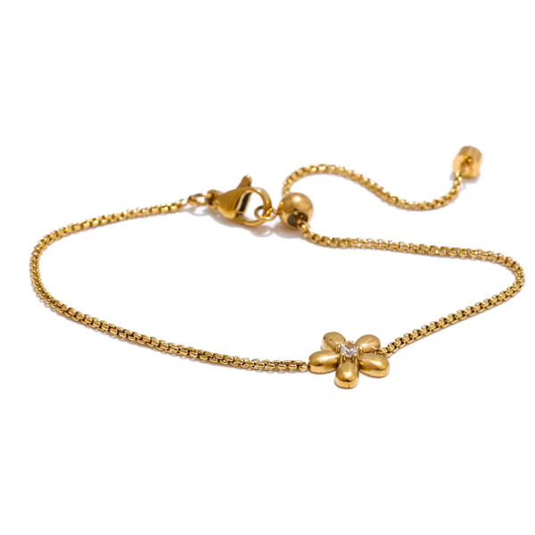 Gold Daisy Flower Necklace & Earrings Set