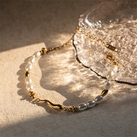 Pearl & Gold Wavy Bar Bead Bracelet - view 4