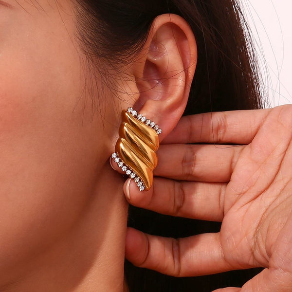 Twisted Ribbed Crystal Edge Stud Earrings