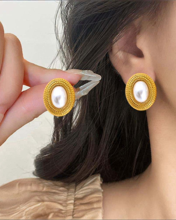Vintage Oval Pearl Stud Earrings