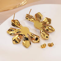 Pearl Bloom Flower Stud Earrings - view 3