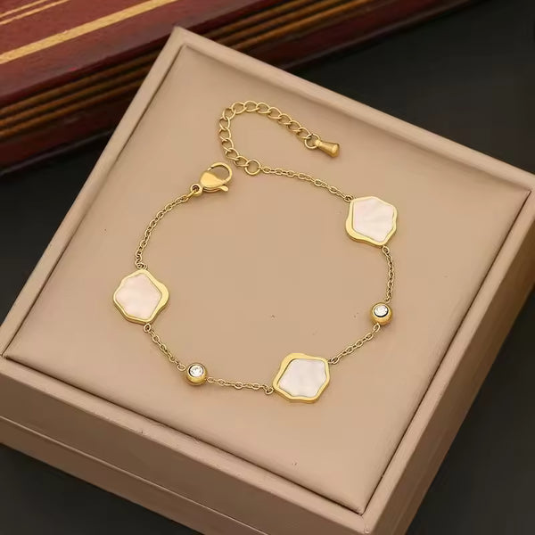Mixed Station Gold Nugget & Pearl Crystal Bracelet
