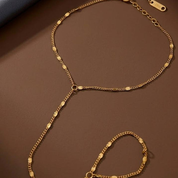 Gold Disc Station Hand Chain Ringlet