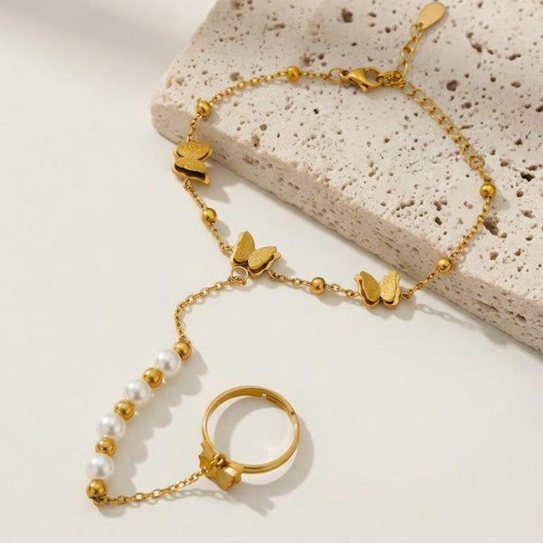 Butterfly & Pearl Hand Chain Ringlet