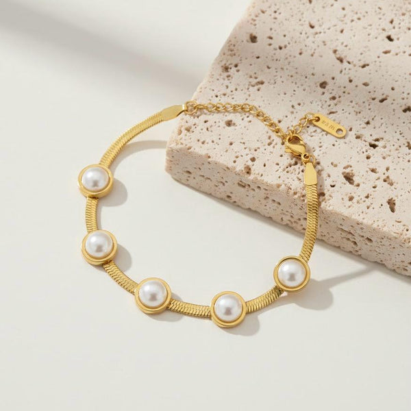 Pearl Station Herringbone Bracelet