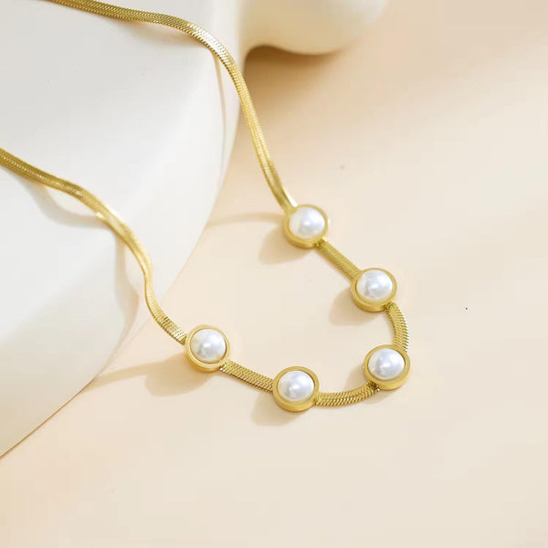 Pearl Station Herringbone Set